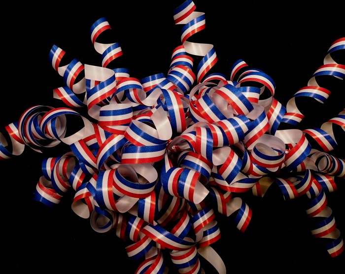Patriotic Curling Ribbon - Mounteen