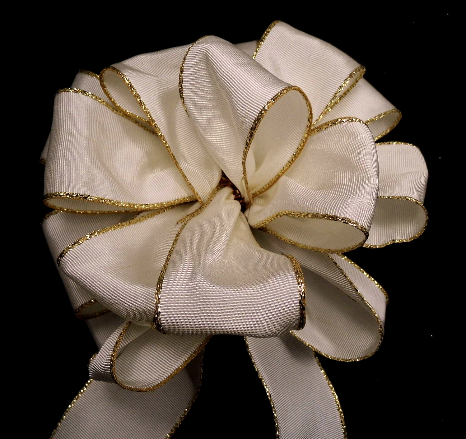 Wired Ornament Ribbon from American Ribbon Manufacturers